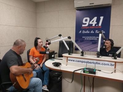  Campo Abeto FM comemorou com os ouvintes, 33 anos com programaÃ§Ã£o especial